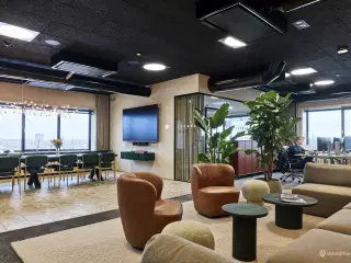 Flotte kontorer i Tower - lige ved havnefronten