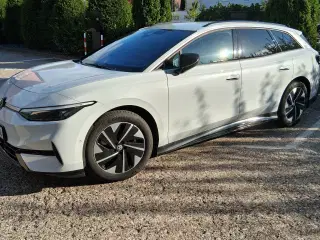 vw id 7 MODEL S