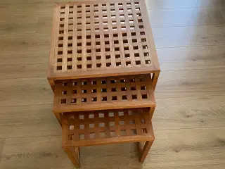 Trip Trap indskudsborde i teak