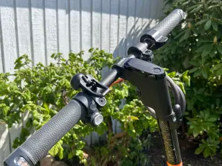 Ninebot F2 Pro E el-løbehjul til salg