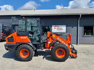 Kubota R090