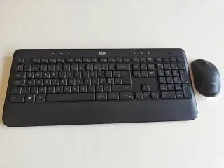 Logi Mouse og Keyboard