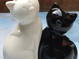 (Solgt) Salt og pebersæt katte..