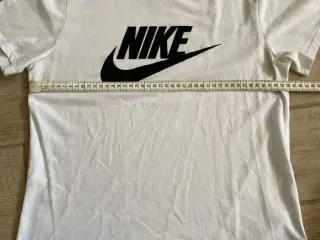 Nike tshirt