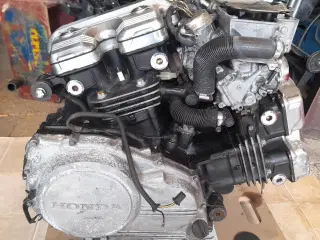 Honda VF 700 Magna RC21 Motor