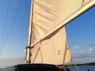 Shipman 28 - 29 fod m. 8hk Johnson