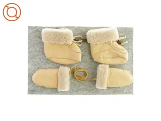 Sutsko og vanter til baby