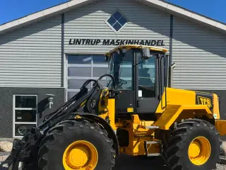 JCB 426 med traktor dækmontering og hurtigskifte samt centralsmørring