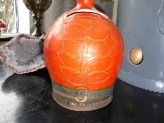 Sparebøsse i keramik