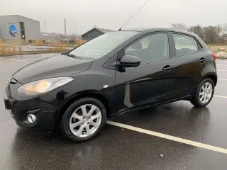 MAZDA 2 Sort 5 døre