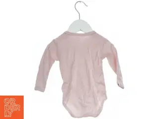 Lyserød bodystocking til baby fra Fixoni (str. 68)