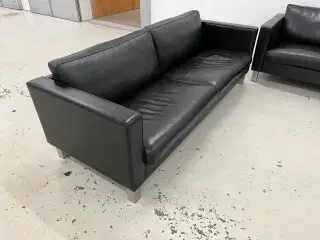 Mogens Hansen MH321 2x3 Pers.Sofaer sort prestige.