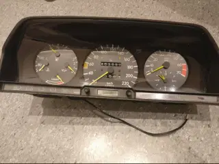 Speedometer Mercedes 190