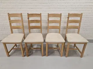4 nye stole.