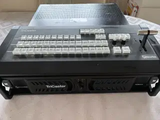 Newtek Tricaster tcxd 410