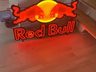 Red Bull skilt med neonlys!