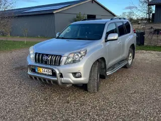 Toyota Land Cruiser 3,0 D-4D T1 aut. Van