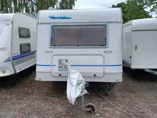 En meget velholdt KNAUS AZUR 540