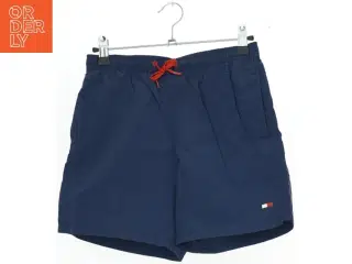 Blå badebukser med rød snor fra Tommy Hilfiger (str. 152)