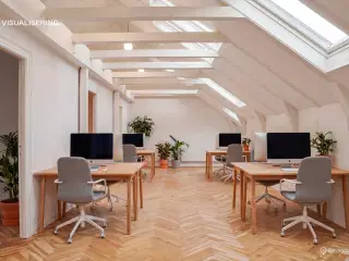 Flot kontor på Godhåbsvej 7. 3 sal Frederiksberg.