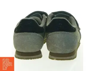 Brugte grå sneakers med velcrolukning fra Woden (str. 33 )