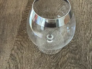 Cognacglas med sølvkant - 15 cm højt
