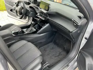 Peugeot 208 GT