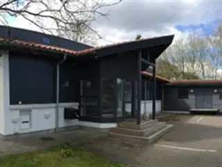 Flotte kontorer med mulighed for lager eller klinik