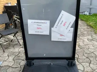 A skilt 