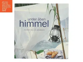 Under åben himmel af Enrica Stabile, fotos af Christopher Drake (Bog)