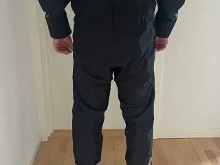 Tørdragt mærke GUL str M inkl.bamsedragt 