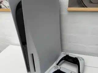 Playstation 5 Disk version(M. Godt stand)