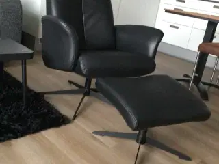 Vippe / dreje stol med fodskammel