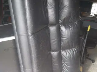 Sort læder sofa