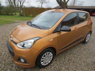 Hyundai i 10 1.0 i Årg 2015. 