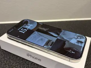 iPhone 16 pro 128 gb