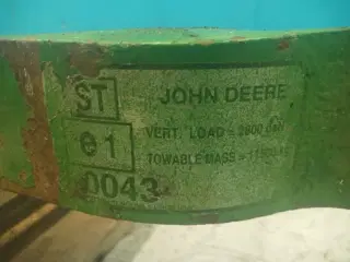 John Deere Trækbom