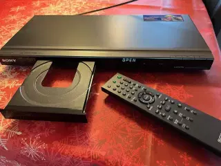 Sony DVD afspiller, meget lidt brugt.