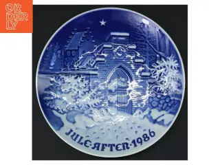 Jul Efter 1986 Bing & Grøndahl tallerken fra Bing & Grøndahl (str. Ø. 18,5 cm)