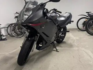 Suzuki GS500 F