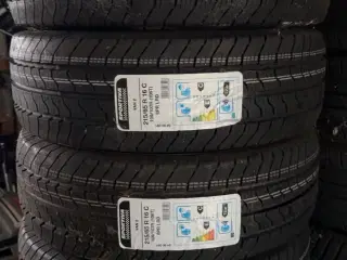 215/65 R16