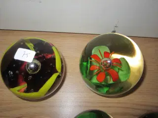 Fine glas brevpressere fra 20 kr