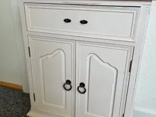 Kommode med patina