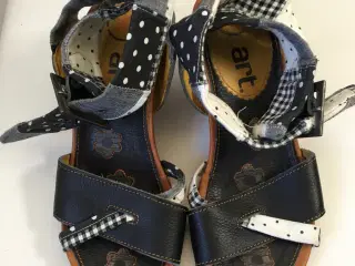 Art*, sandaler, str 37