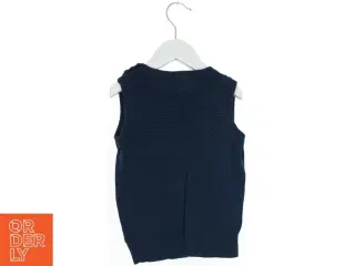 Strikket vest i mørkeblå fra Name It (str. 98)