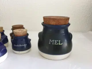 Keramik Aksini krukker
