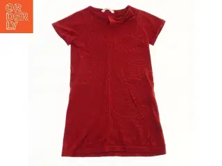 Rød kjole med sløjfe fra H&M (str. 122)