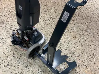Gulvvaskmaskinen Numatic 244Nx