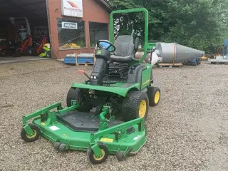 John Deere 1565