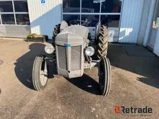 Massey Ferguson TEA 20 Oldtimer Traktor